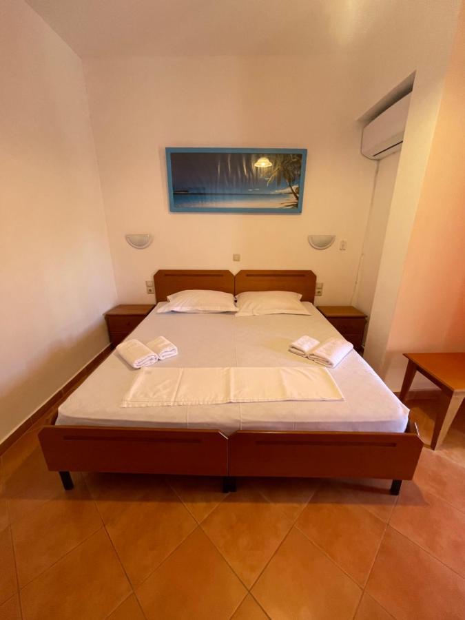 Hotel Rai Sarandë Exterior foto